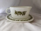 Vintage Pyrex Spring Blossom (Crazy Daisy) Gravy Boat With Plate; 1972-1979