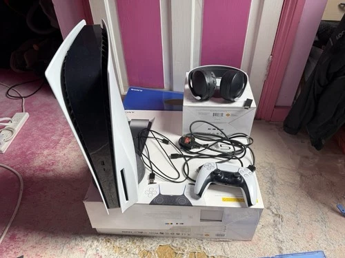 Sony PS5 Slim 1TB White + Fc25 + AC Valhalla + Pulse 3D Headset