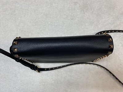 【関税&送料込】Valentino Garavani Leather Medium Rockstud S Valentino Garavani Black Leather Medium Rockstud Shoulder