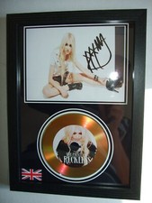 THE PRETTY RECKLESS  LIMITED EDITION SIGNED   AUTOGRAPH 9  FRAMED A4