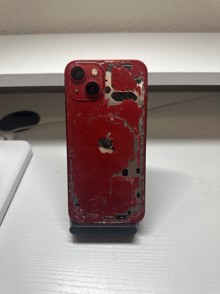 Apple iPhone 13 - 128 GB - Red (Unlocked)