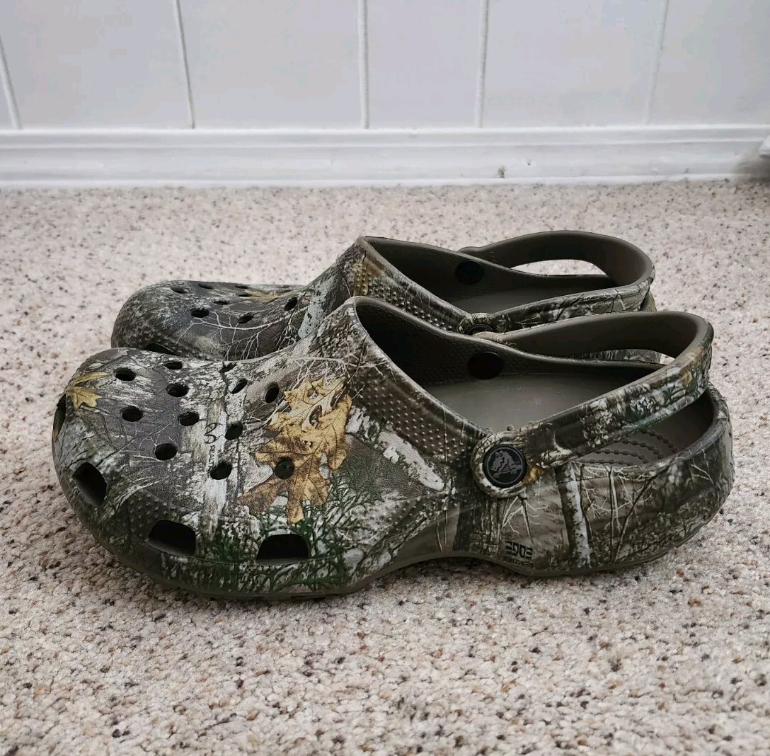 Crocs Camo Size 10