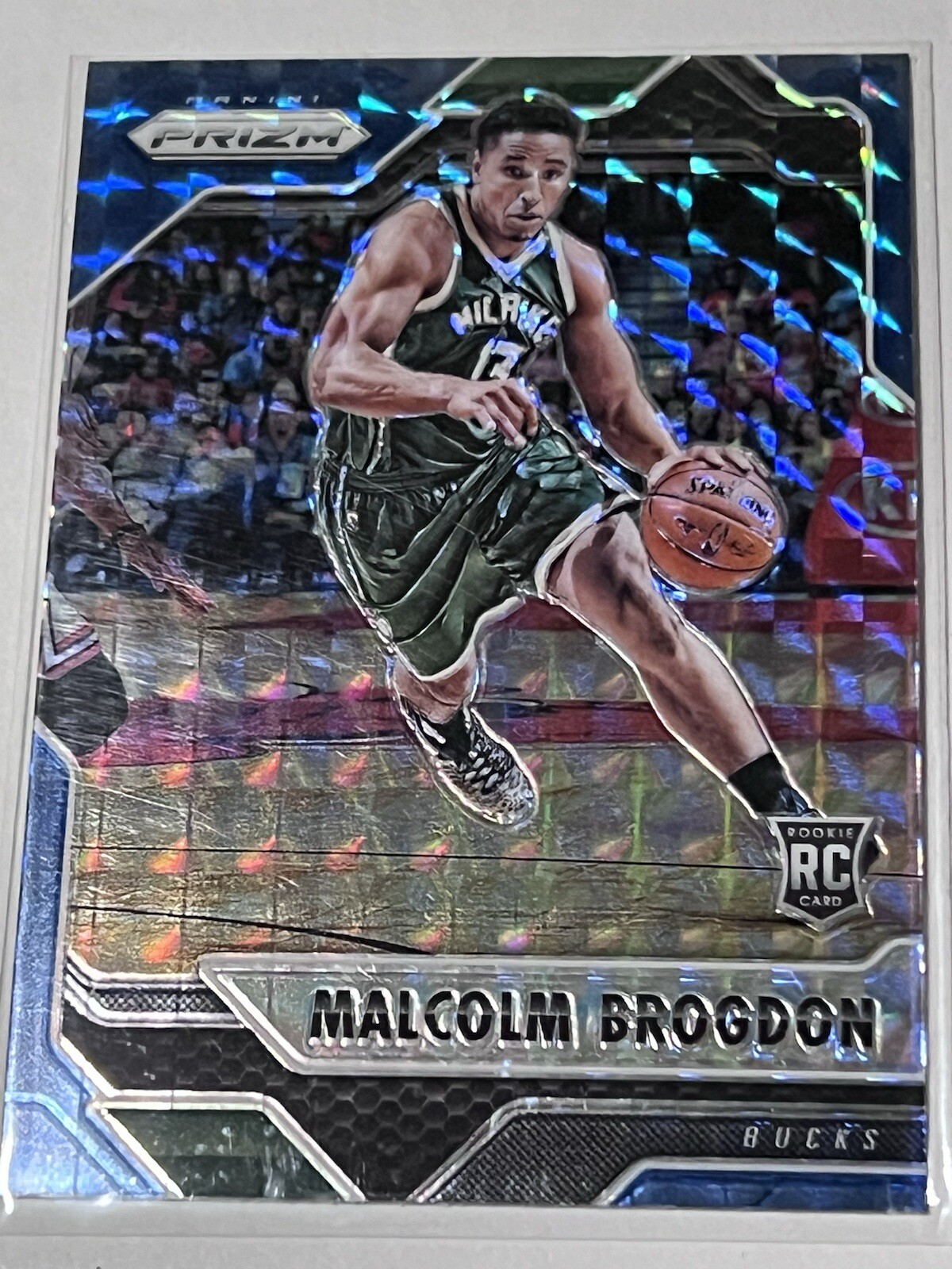 2016-17 Panini Mosaic Malcolm Brogdon Blue Prizm  #65 RC Milwaukee Bucks
