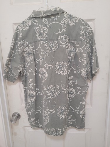 Men's Hawaiian Style Aloha Shirt (Large) - Picture 3 of 3