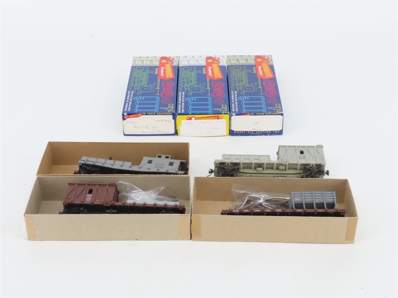 LOT- 4 HO Athearn & Walthers MW/SP Work Caboose, Rail & Tie Car, & Crane Tenders