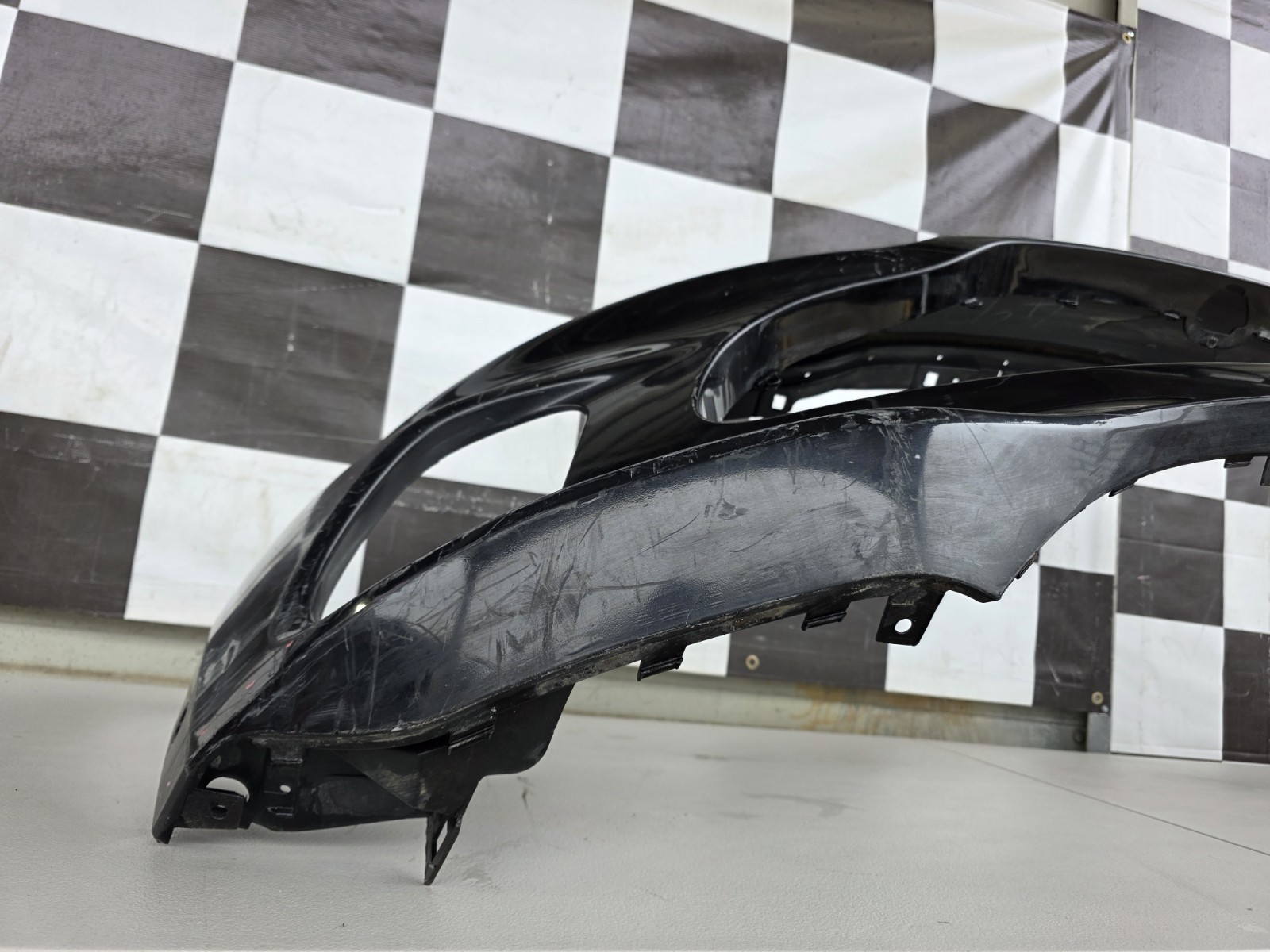 2021 2022 2023 Aston Martin DBX Front Bunper Used Oem MY83-17D957-BD