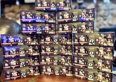 24 DONRUSS OPTIC FOOTBALL BOX FACTORY SEALED   24 PACKS 2024 BOX PANINI