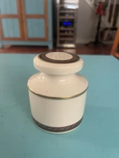 Lenox Monroe Paperweight 