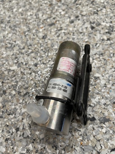 MICROPUMP 182-000-000 P/N 82117-0899 40045-0100 000-336-000 24VDC - Picture 2 of 4
