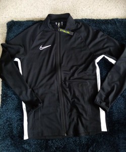 nike tracksuit sweater