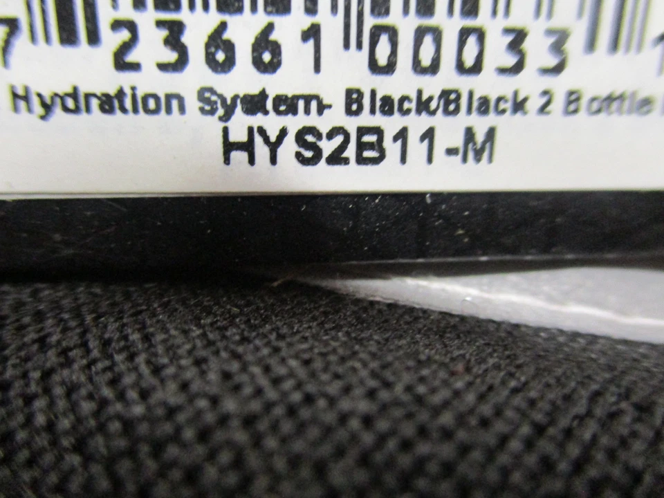 NEW PROFILE DESIGN SYNC HYDRATION SYSTEM BELT W/ 2 8oz BOTTLES - BLACK - MEDIUM - Image 4 of 4