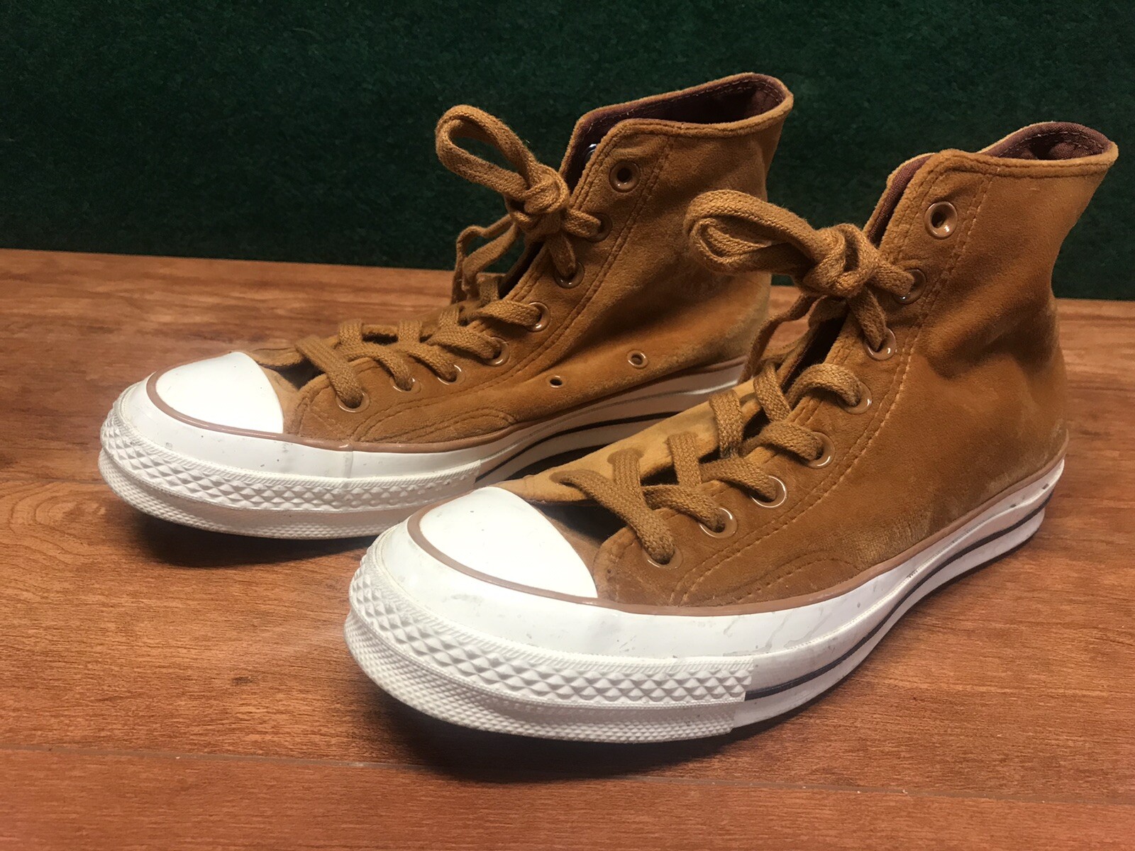 Converse Chuck Taylor All Star WARM Tan White Sneakers Size 6.5 Men 8.5 Women-image
