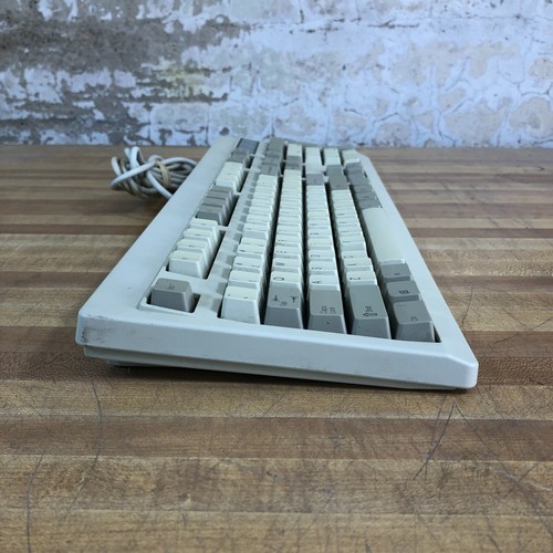 NMB Right Touch RT6655TW AT Computer Keyboard - Picture 9 of 14