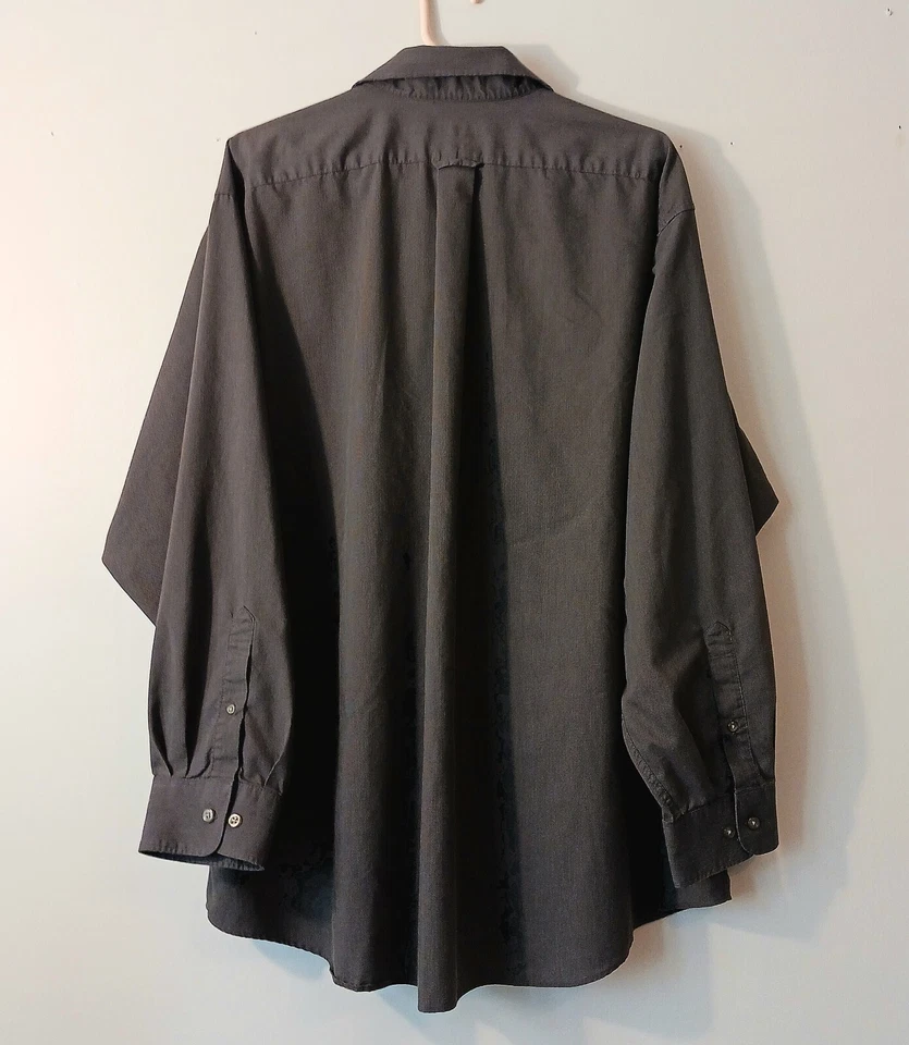 Dockers Classic Fit Mens Long Sleeve Dress Shirt Sz. XXL Dark Grey - Image 2 of 4