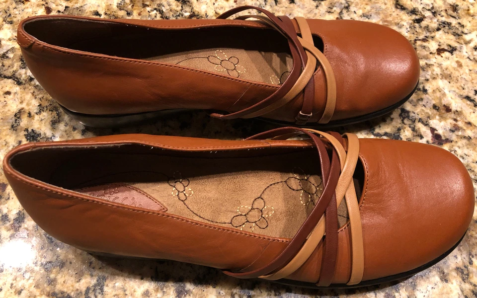 Para mujer SBICCA California Criss Cross Mary Janes cuero tostado británico talla 8,5 M Foto 2 de 4