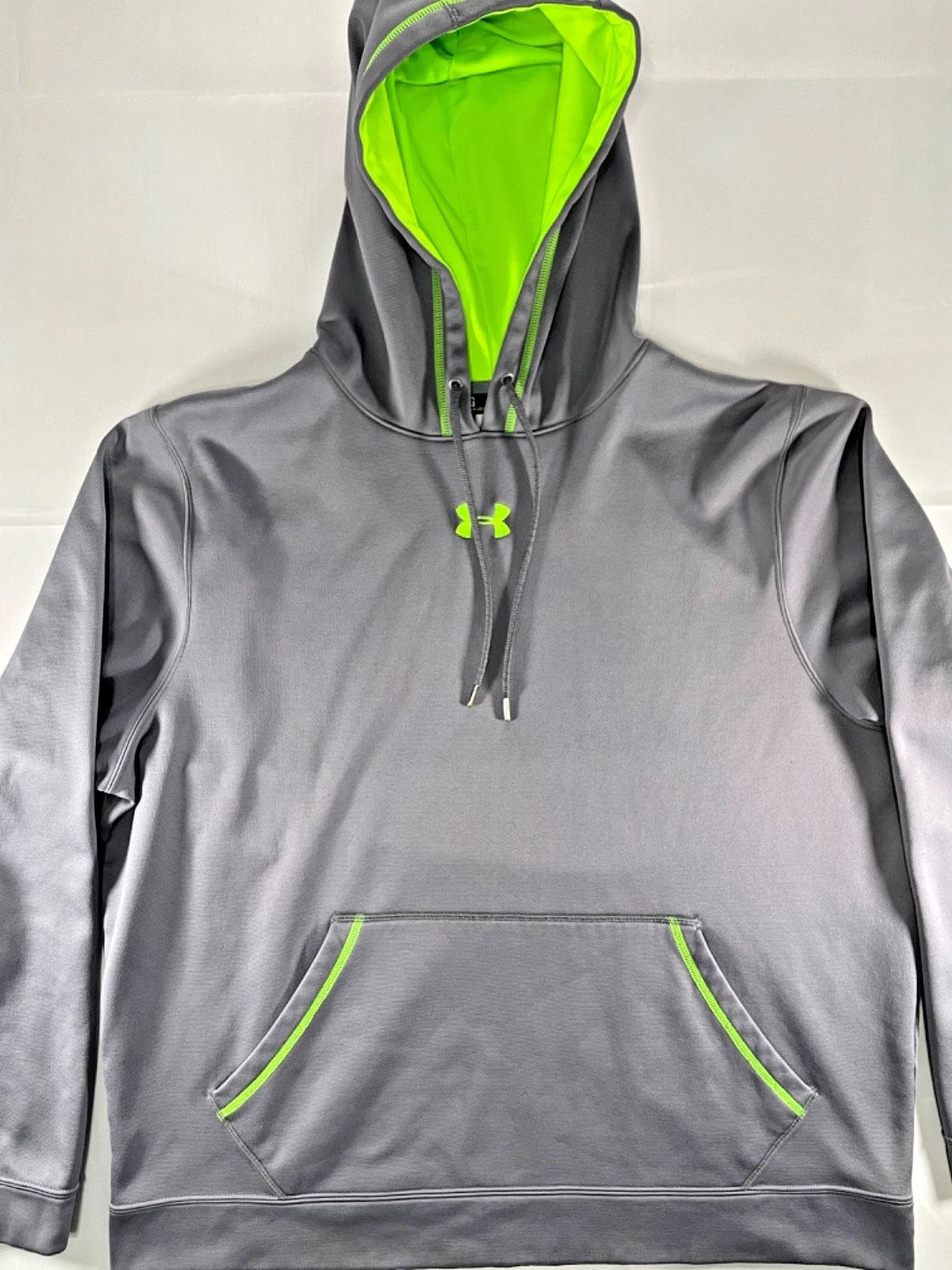 Under Armour Men’s Gray Hoodie w/ Neon Green - Size L
