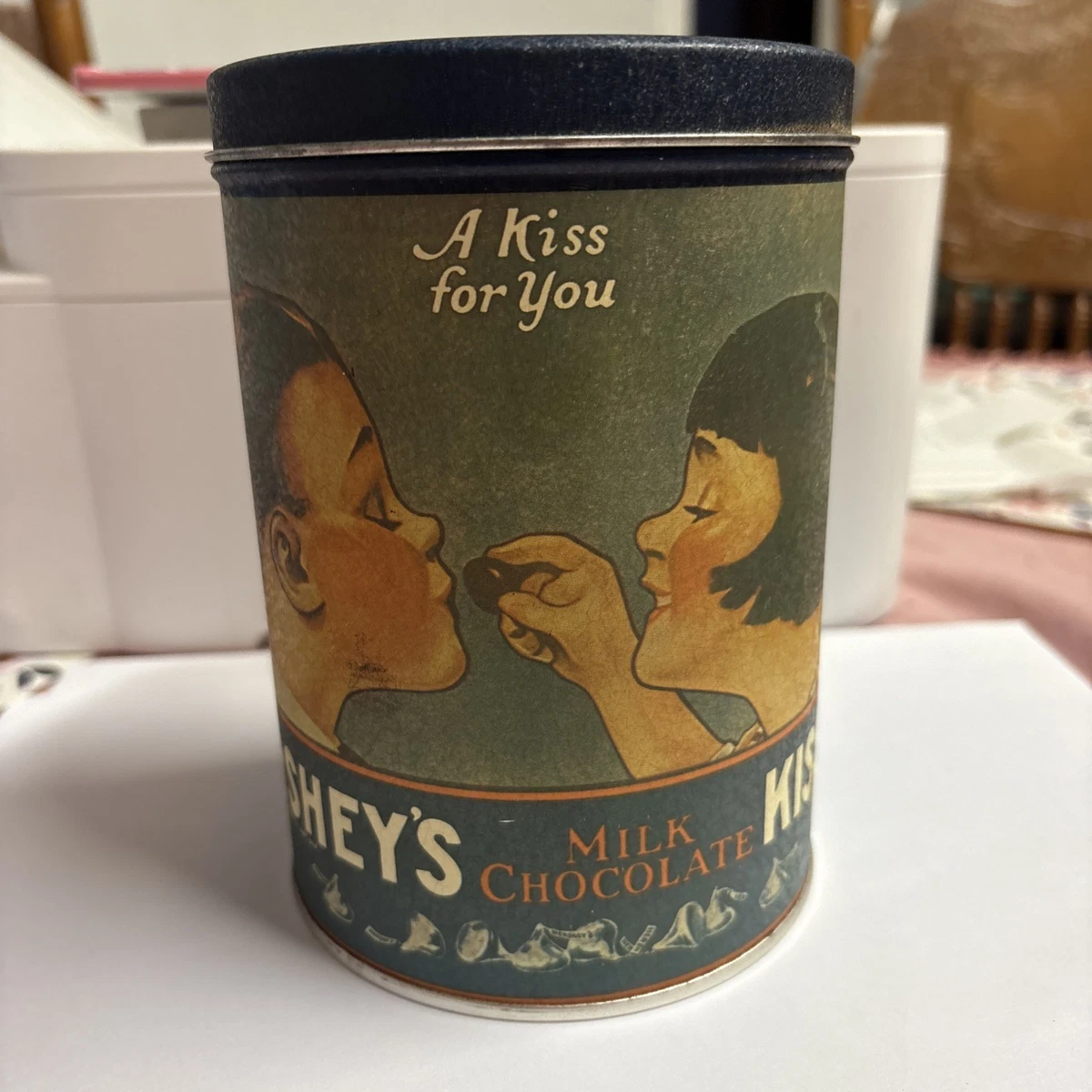 Las mejores ofertas en Hershey Kisses estaño en latas