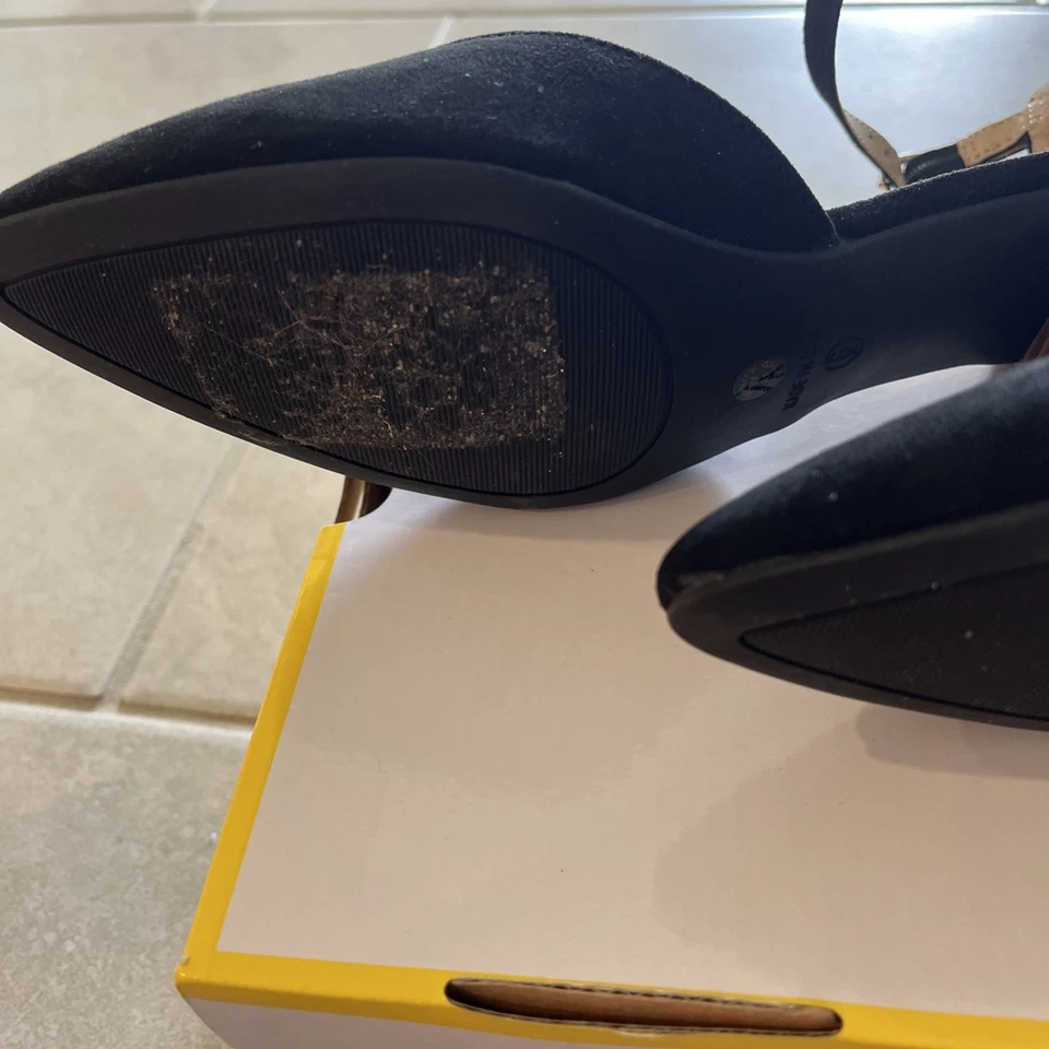 Liz Claiborne Womans Classy Black 6M Suede Pointed Toe Block Heels Ankle Straps - Image 4 of 4