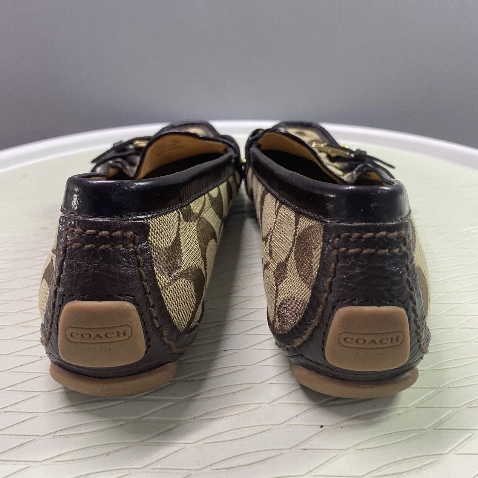 Scarpe eleganti Coach Stacie Q131 donna marrone fibbia ballerine comode taglia 7 5M US