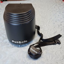 PetSafe Stay Play Wireless Dog Fence Transmitter 300-1070, Rechargeable Collar