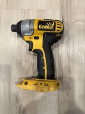 DEWALT DC825 18v 1/4 inch Cordless Impact Driver TOOL ONLY Used.