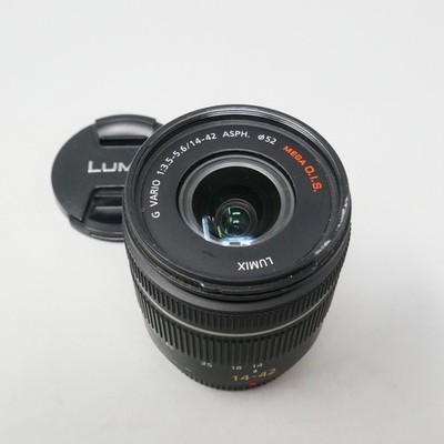 Panasonic Lumix G Vario H-FS1442A 14-42mm f/3.5-5.6 Mega O.I.S - plus Caps