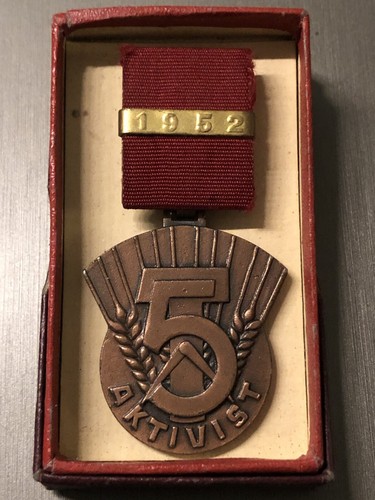 DDR Orden, Abzeichen - 1952 - AKTIVIST - 5 Jahre