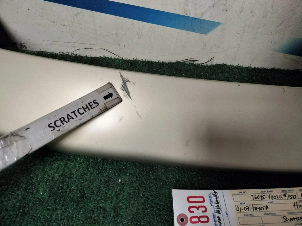 Alerón trasero Toyota Highlander 2001-2007 puerta trasera 2002-2006 OEM UF99830 Foto 3 de 4