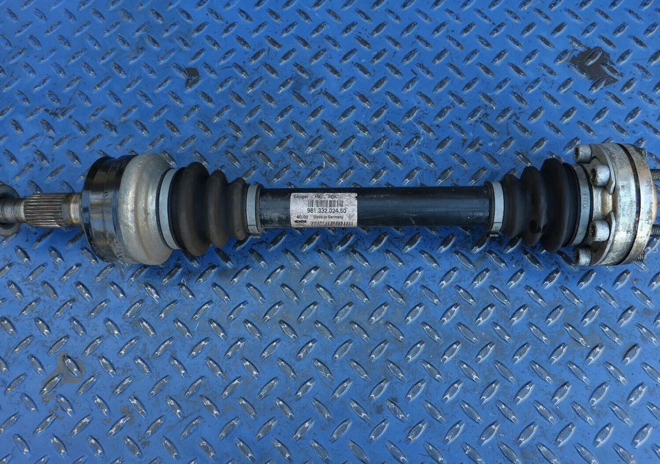 2012 Porsche Cayman 981 со стороны водителя задняя ось CV PDK 98133202450 - Изображение 2 из 4