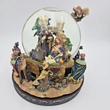 Kirkland Nativity Scene Snow Globe Musical w Lighted Revolving Base w/ Batteries