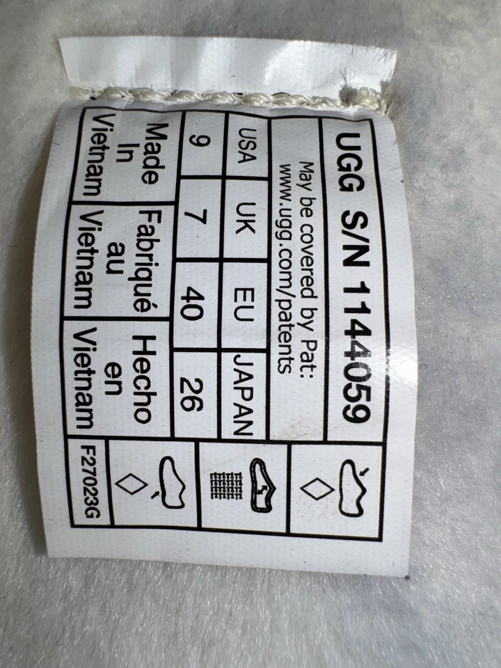 UGG Classic Brellah Mini Boot Mustard Seed Jasmine 女式 9 码 1144059 — 第 3/4 张图片