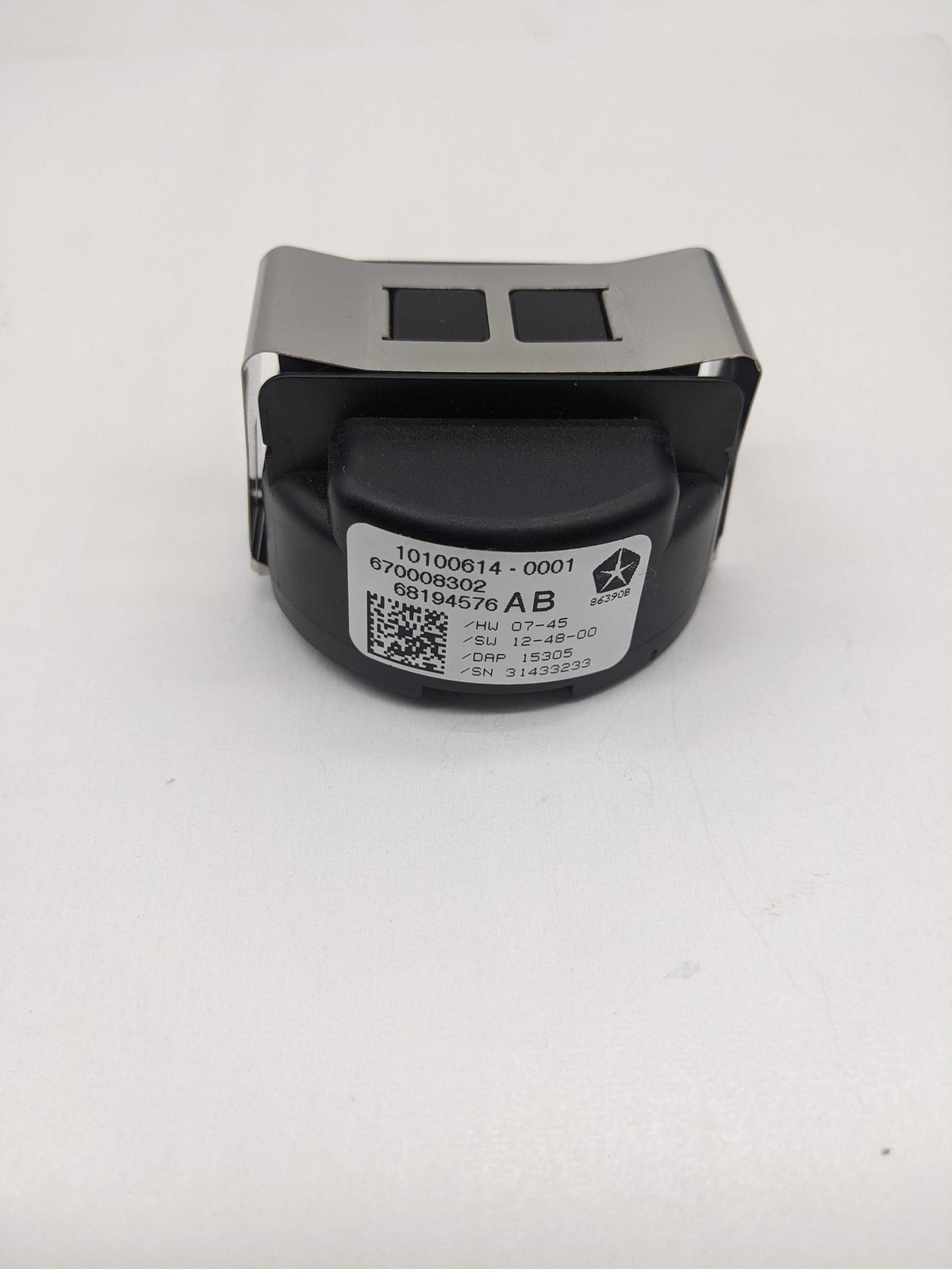 Maserati Front Windshield Rain / Humidity Sensor 68194576 AB - Part# - 670008302