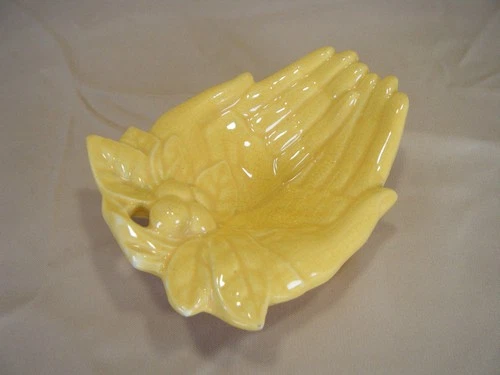 Vintage Nelson McCoy Pottery Open Hand Trinket Dish Cream Yellow Ceramic