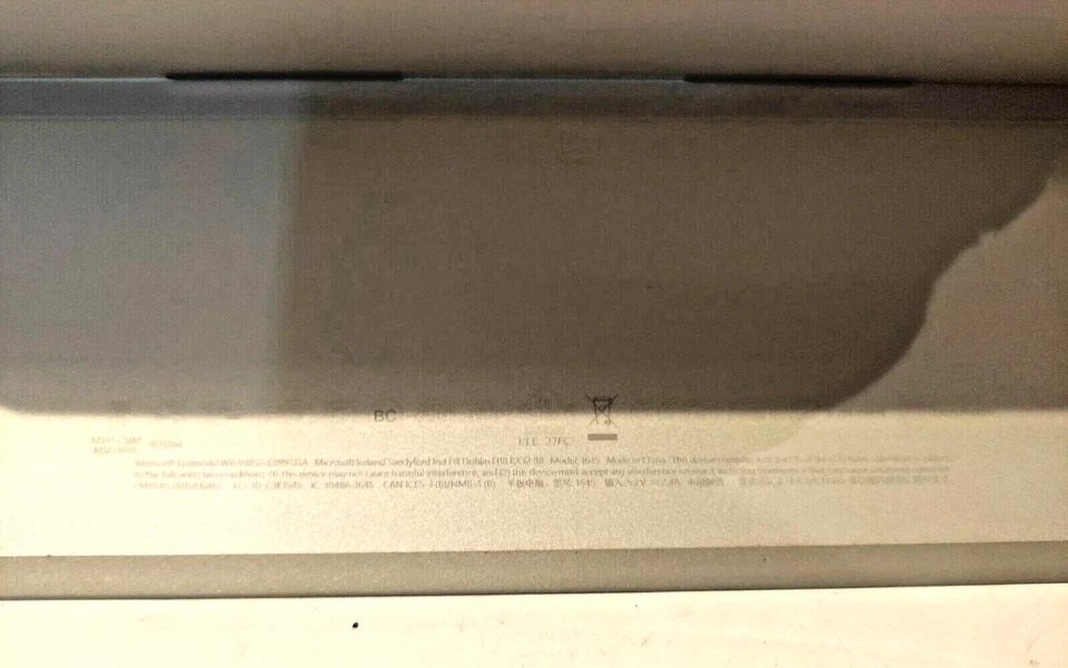 *BROKEN FOR REPAIRS* MICROSOFT SURFACE 3 1645 64GB I5 WINDOWS 8 LAPTOP TABLET - Image 3 of 4