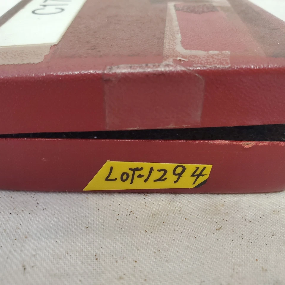 Micrômetro interno Starrett 823BZ, 1-1/2 a 12 pol 2ZUC7 LOTE-1294 - Imagem 3 de 4