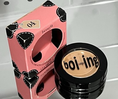 Benefit Cosmetics Boi Ing Industrial Strength Concealer - Shade 04 MEDIUM TAN