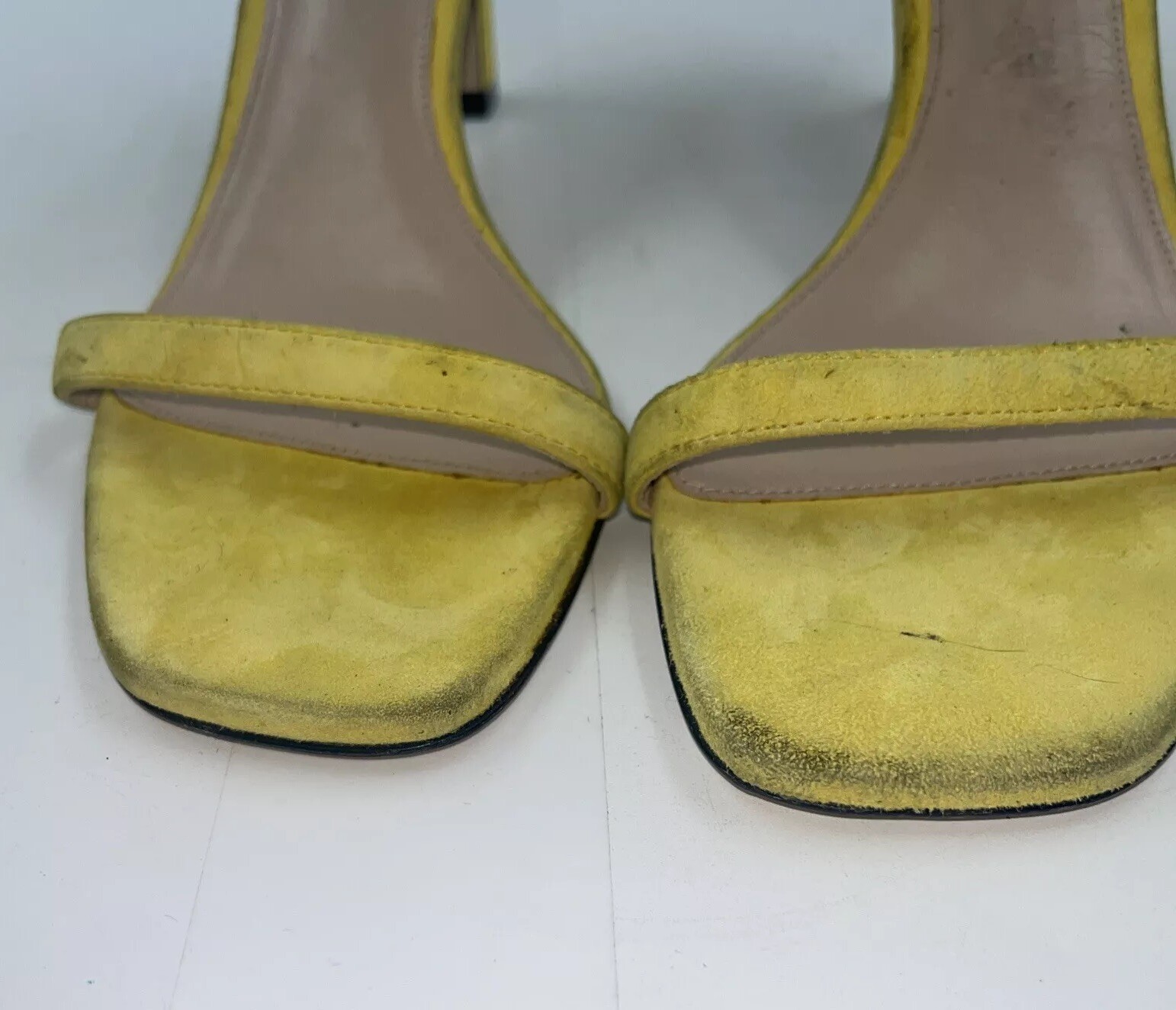 Stuart Weitzman Yellow Suede Sandale Heels Size 9.5 M PLS READ