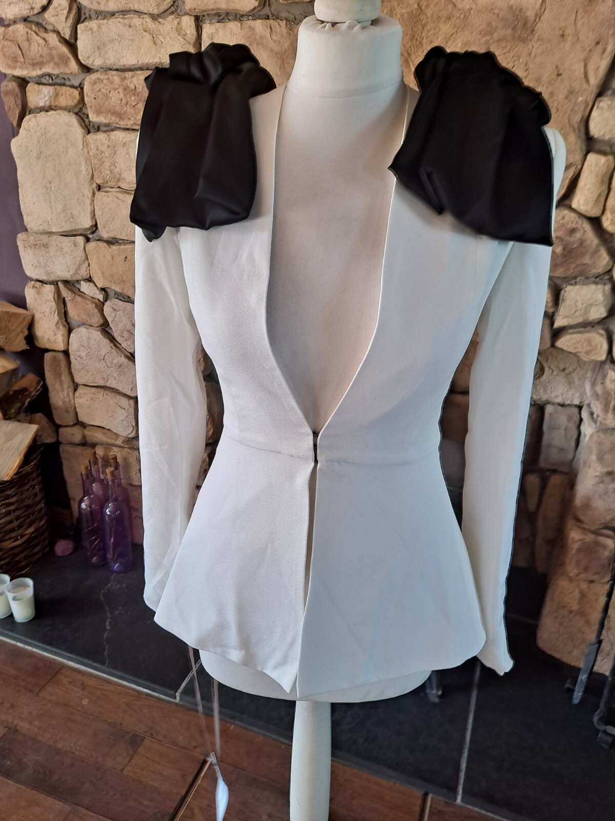 The Dolls House 2 Piece Suit Ivory Size XS BNWT RRP £430 image 2