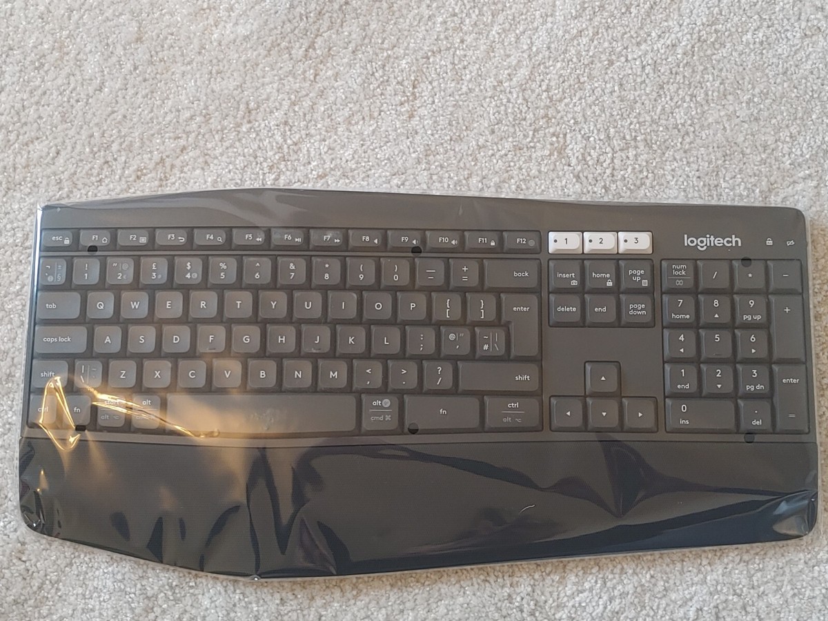 LOGITECH MK850 Performance Wireless Keyboard & Mouse Combo | Shopee