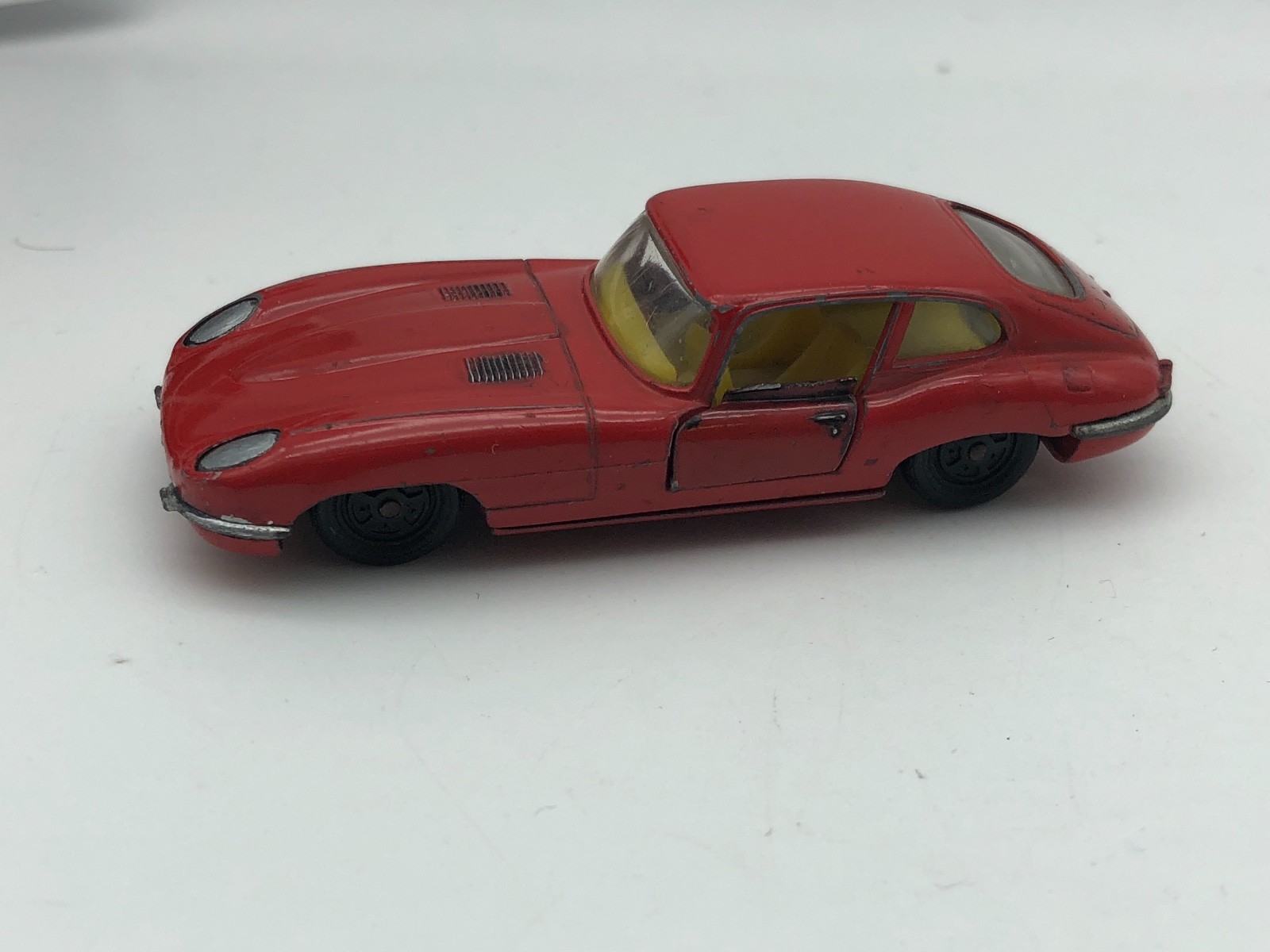 Modellauto 7,5 cm lang. Siehe Foto