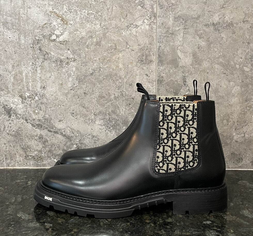 DIOR Men's 'Explorer II' Oblique Polished Chelsea Boots DIOR Men's 'Explorer II' Oblique Polished Chelsea Boots