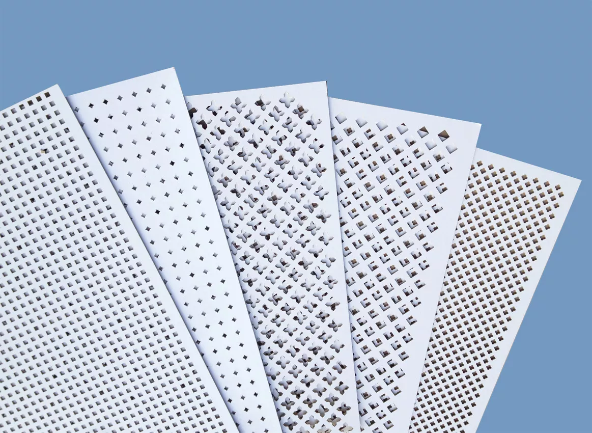 Radiator screening outlet