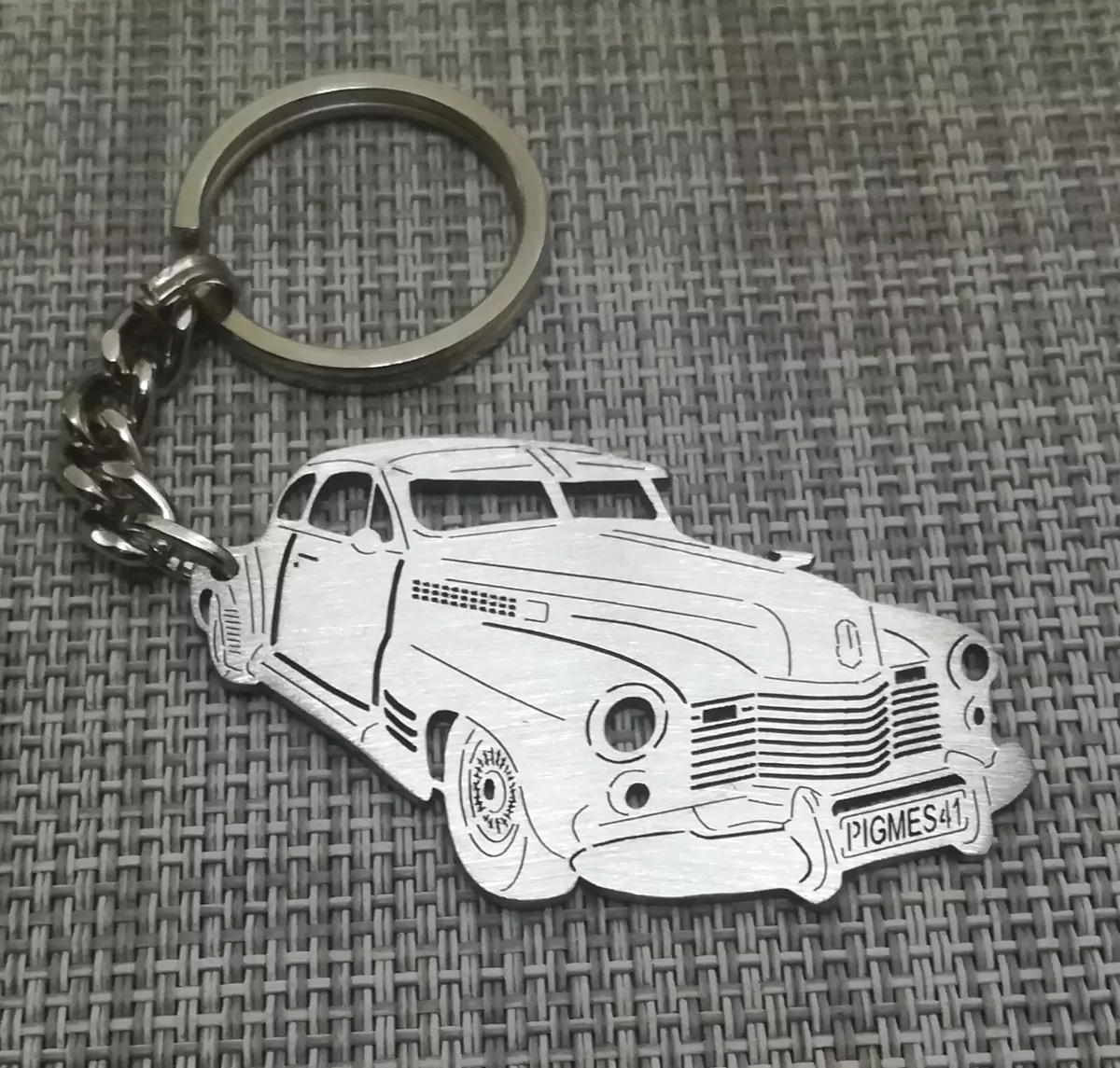 Cadillac 1941 custom keychain birthday gift stainless steel drive safe