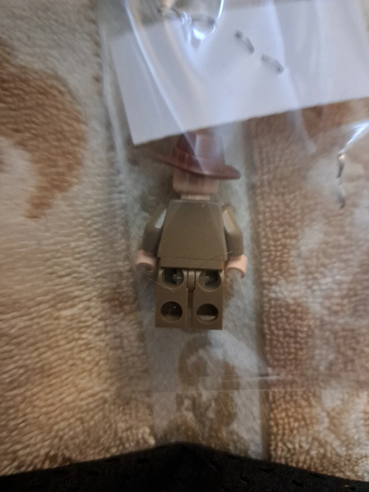 LEGO Colonel Dovchenko minifigure 7626 7628 Indiana Jones mini figure  - Image 3 of 3