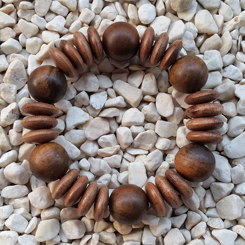 Nice Tamarind Heartwood Galih Asem & Borneo Aetoxylon Agarwood Bracelet 16 MM - Picture 6 of 7