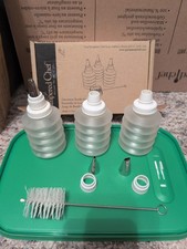 Retired Pampered Chef Decorator Bottle Set
