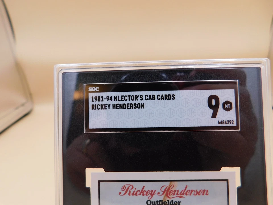 Scarce /400 RICKEY HENDERSON Authentic 1981-94 Klector's NYC Cab Card SGC 9 MINT - Image 3 of 4