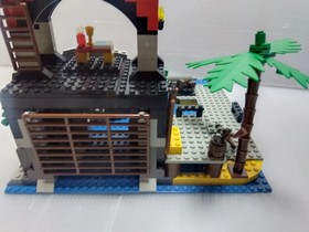 LEGO System Pirates Skull Island 6279 In 1995 Used Retired Japan