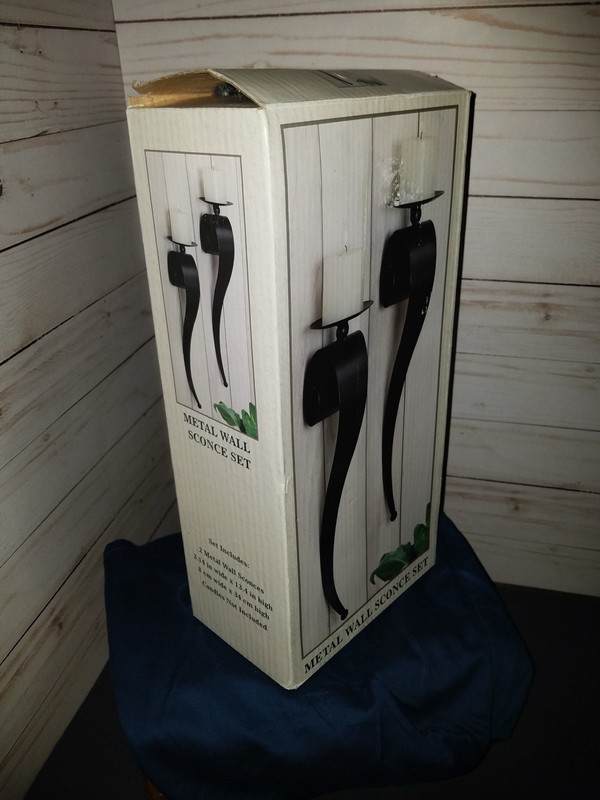 Metal Wall Sconce Set Of 2  ( 🆕 In Box) Size 3.14 in wide X 13.4 in height