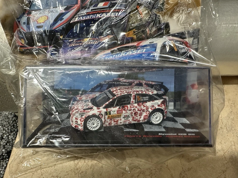 HYUNDAI i20 R5 NEUVILLE 2018 1/43 IXO - Immagine 2 di 4
